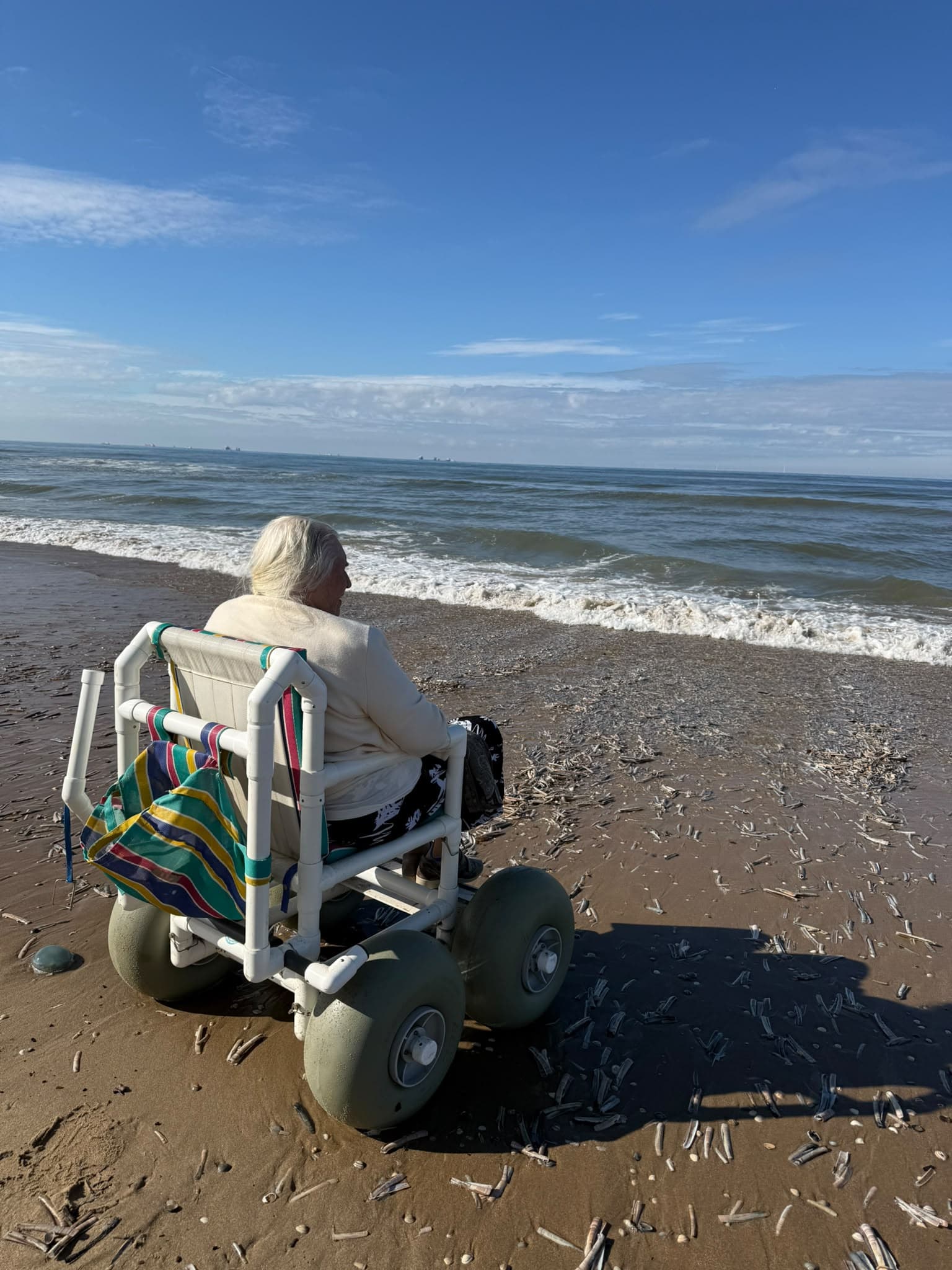 Na 65 jaar samen eindelijk de Nederlandse zee beleven! - foto 3 van 3